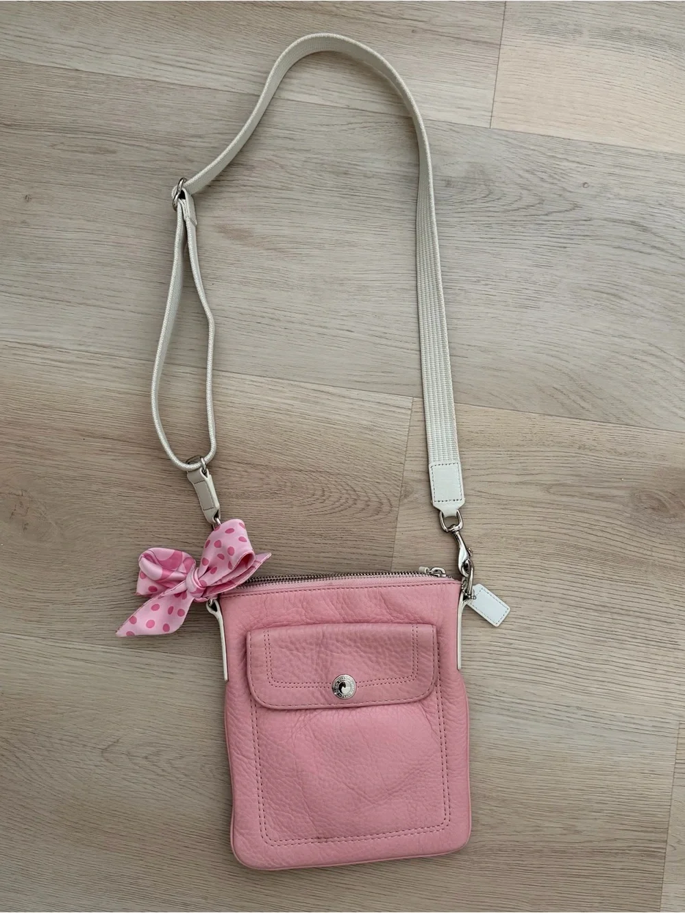 Vintage Coach Crossbody - Pink
